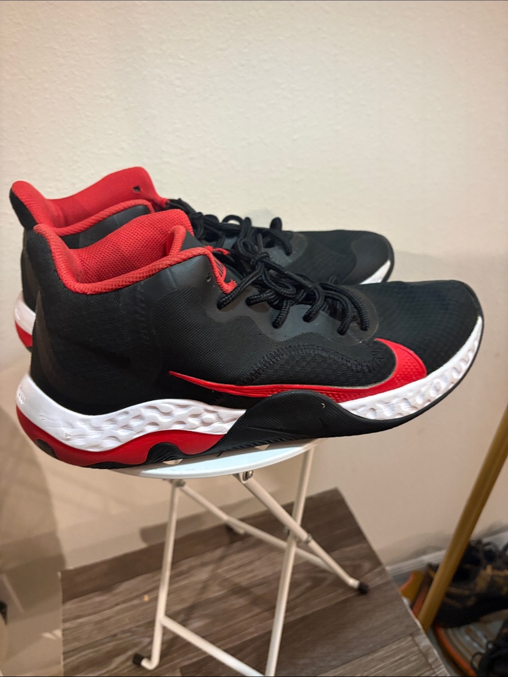 Nike Renew Elevate Black University Red Bred Men’s Size 11 Basketball Shoes